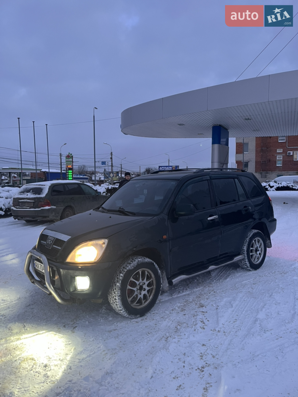 Автомобіль на ходу, зимова гума, є пару рижиків. Документи порядок, страховий поліс є. Всі питання та пропозиції по телефону!