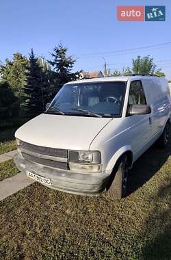 Мінівен Chevrolet Astro 1999 в Погребах