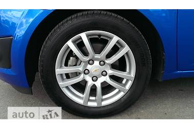 Седан Chevrolet Aveo 2012 в Киеве