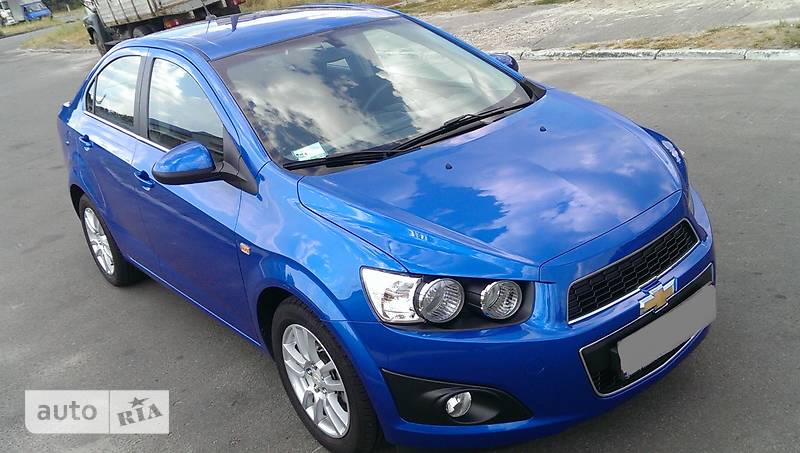 Седан Chevrolet Aveo 2012 в Киеве