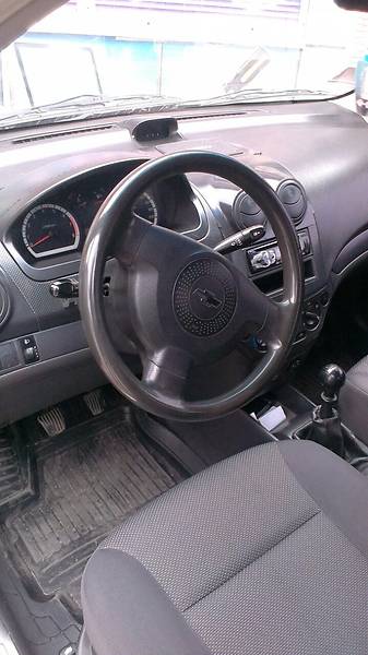 Седан Chevrolet Aveo 2006 в Кропивницькому