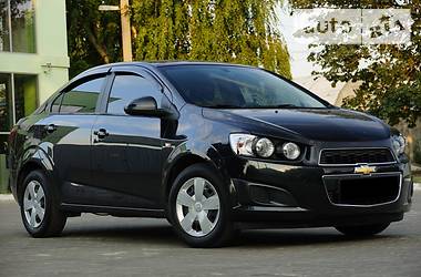 Седан Chevrolet Aveo 2012 в Днепре