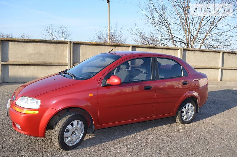 Седан Chevrolet Aveo 2005 в Кропивницком