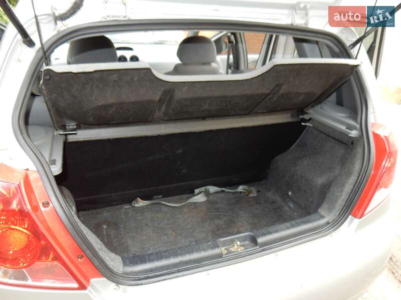 Хэтчбек Chevrolet Aveo 2005 в Днепре