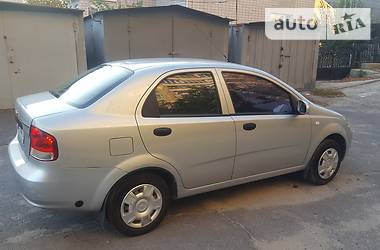 Седан Chevrolet Aveo 2006 в Виннице