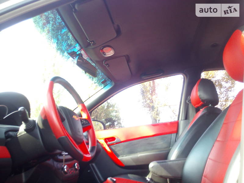 Седан Chevrolet Aveo 2009 в Слов'янську