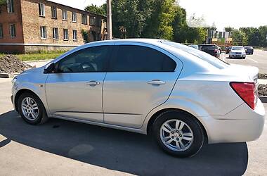 Седан Chevrolet Aveo 2012 в Червонограде