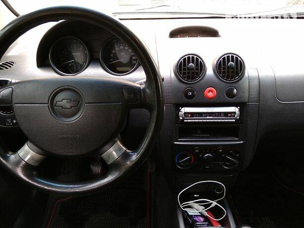 Седан Chevrolet Aveo 2006 в Дніпрі
