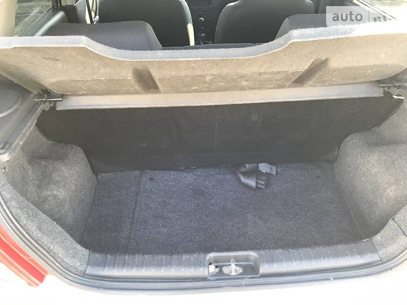 Хетчбек Chevrolet Aveo 2008 в Дніпрі