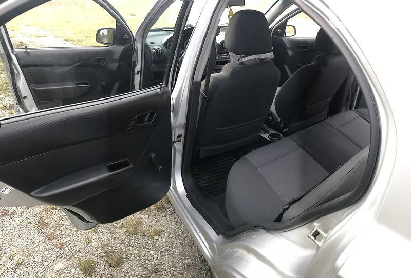 Седан Chevrolet Aveo 2011 в Тернополе