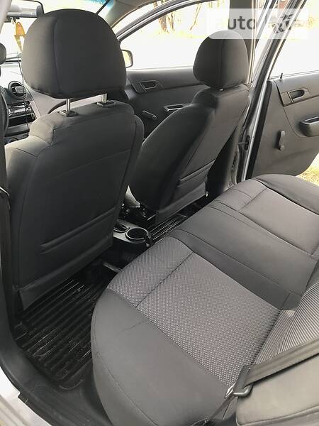 Седан Chevrolet Aveo 2011 в Тернополе