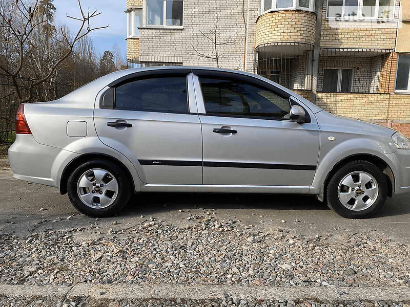Седан Chevrolet Aveo 2006 в Киеве