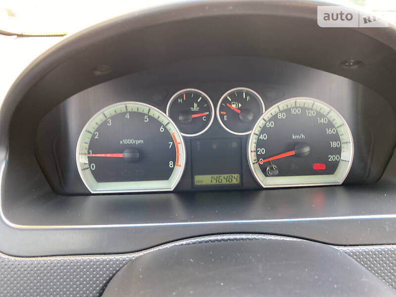 Седан Chevrolet Aveo 2006 в Киеве