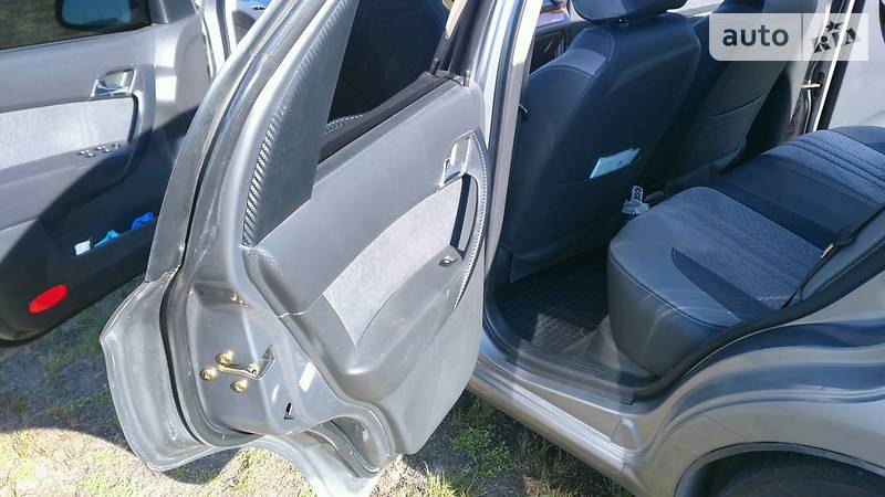 Седан Chevrolet Aveo 2006 в Маріуполі фото 30 Седан Chevrolet Aveo 2006 в Маріуполі