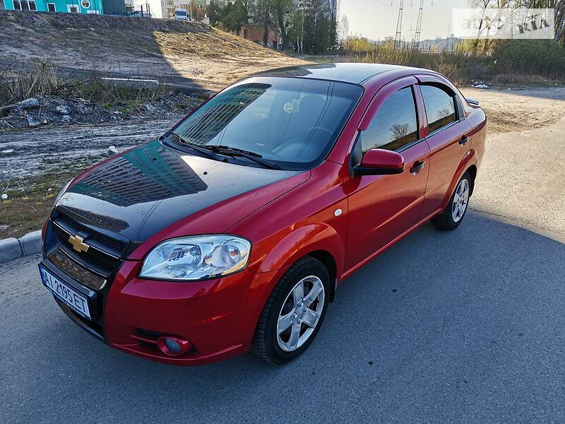 Седан Chevrolet Aveo 2006 в Києві