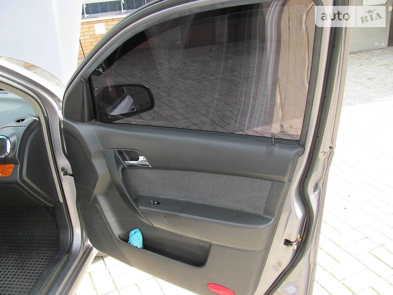 Седан Chevrolet Aveo 2006 в Маріуполі фото 127 Седан Chevrolet Aveo 2006 в Маріуполі