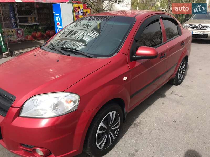 Седан Chevrolet Aveo 2007 в Києві