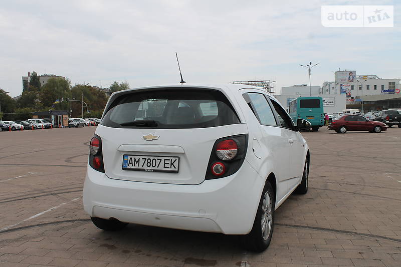 Хетчбек Chevrolet Aveo 2012 в Житомирі фото 7 Хетчбек Chevrolet Aveo 2012 в Житомирі