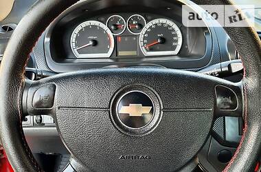 Седан Chevrolet Aveo 2006 в Кременчуге