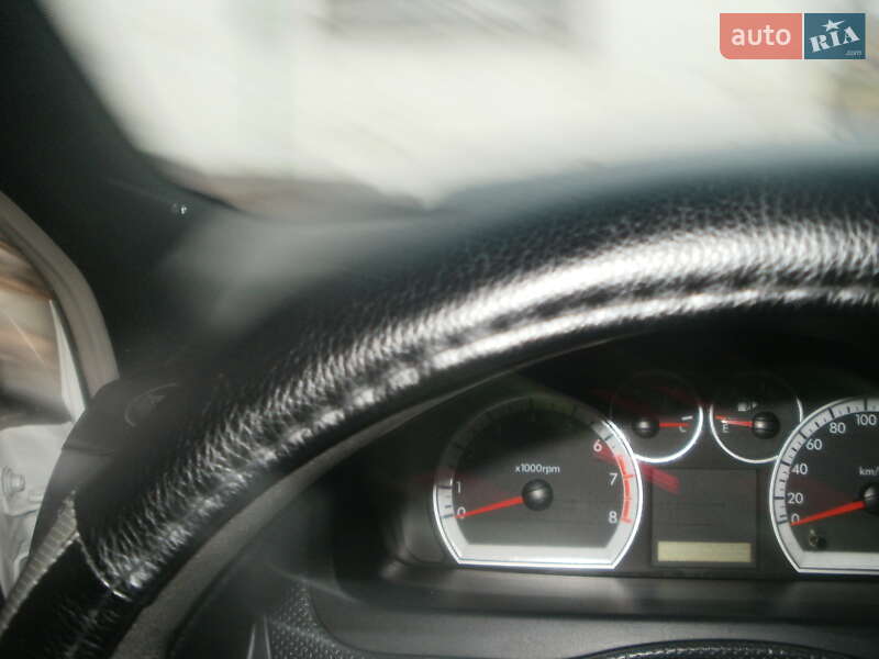 Седан Chevrolet Aveo 2011 в Фастове