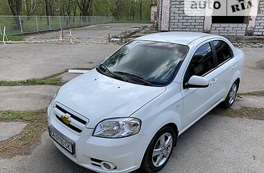 Седан Chevrolet Aveo 2008 в Києві