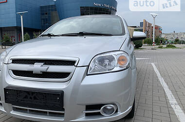 Седан Chevrolet Aveo 2007 в Мариуполе