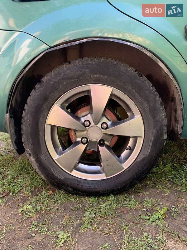 Хетчбек Chevrolet Aveo 2004 в Рожнятові