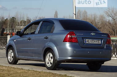 Седан Chevrolet Aveo 2008 в Днепре