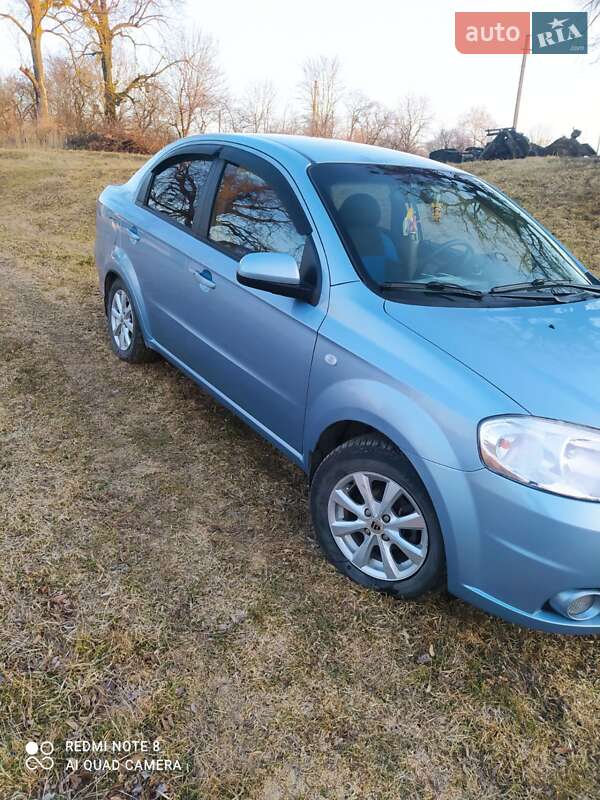 Седан Chevrolet Aveo 2008 в Чемеровцах