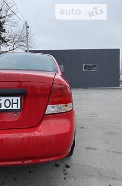 Седан Chevrolet Aveo 2006 в Днепре