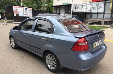 Седан Chevrolet Aveo 2006 в Черновцах