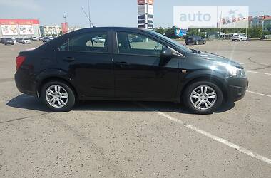 Седан Chevrolet Aveo 2011 в Нетешине