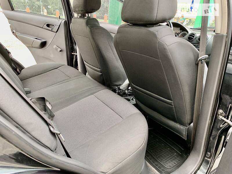 Седан Chevrolet Aveo 2011 в Дніпрі