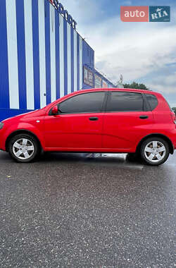 Хетчбек Chevrolet Aveo 2006 в 