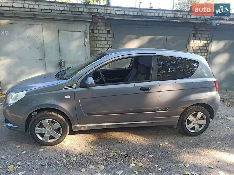 Хэтчбек Chevrolet Aveo 2008 в 