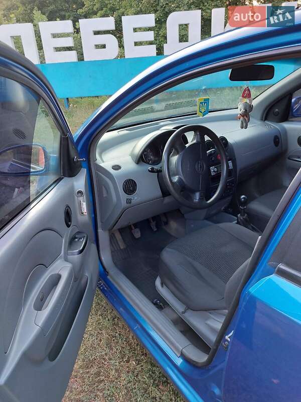 Седан Chevrolet Aveo 2005 в Лебедині