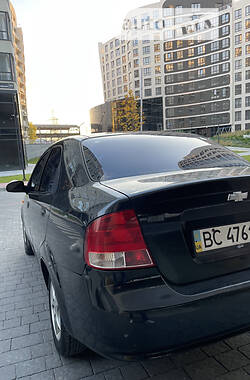 Седан Chevrolet Aveo 2005 в Львове