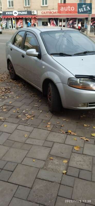 Седан Chevrolet Aveo 2005 в Кривому Розі