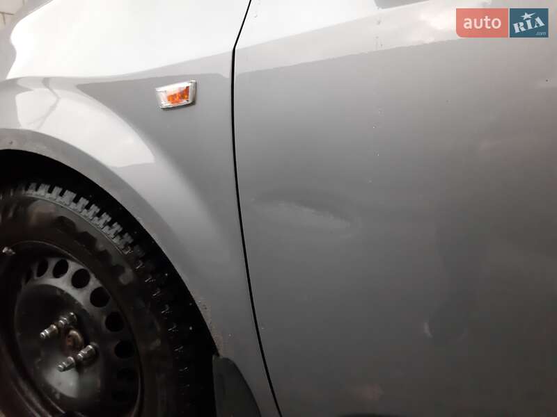 Седан Chevrolet Aveo 2011 в Києві