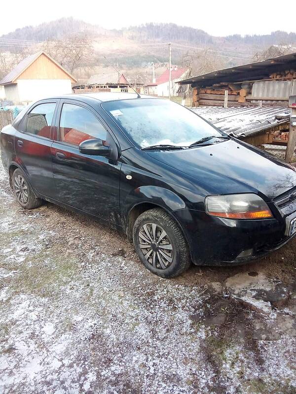 Седан Chevrolet Aveo 2006 в Межгорье