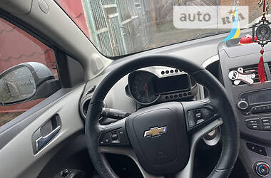 Седан Chevrolet Aveo 2012 в Хмельницькому