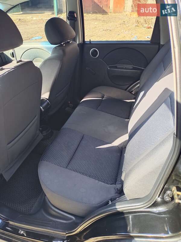 Хетчбек Chevrolet Aveo 2006 в Кропивницькому