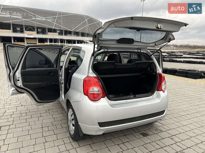 Хэтчбек Chevrolet Aveo 2010 в Львове