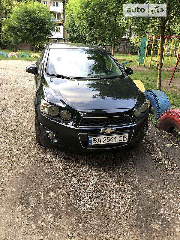 Седан Chevrolet Aveo 2012 в Хмельницком