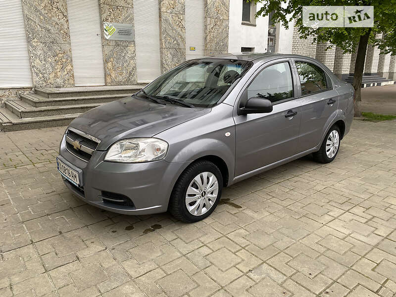 Седан Chevrolet Aveo 2008 в Києві