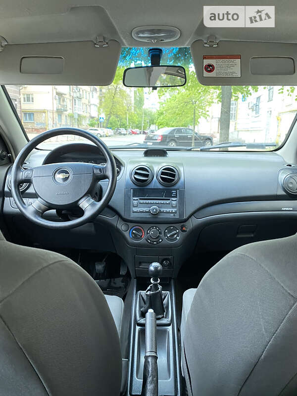 Седан Chevrolet Aveo 2008 в Києві
