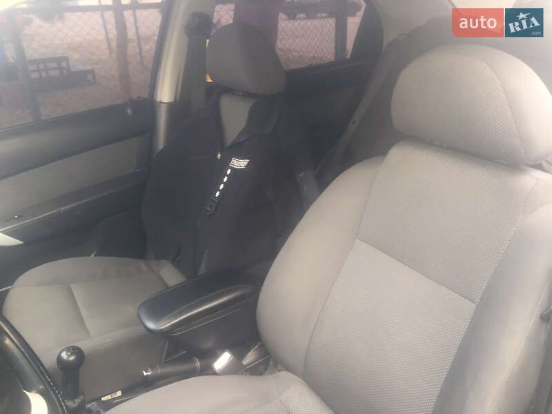 Седан Chevrolet Aveo 2006 в Кременчуге фото 3 Седан Chevrolet Aveo 2006 в Кременчуге