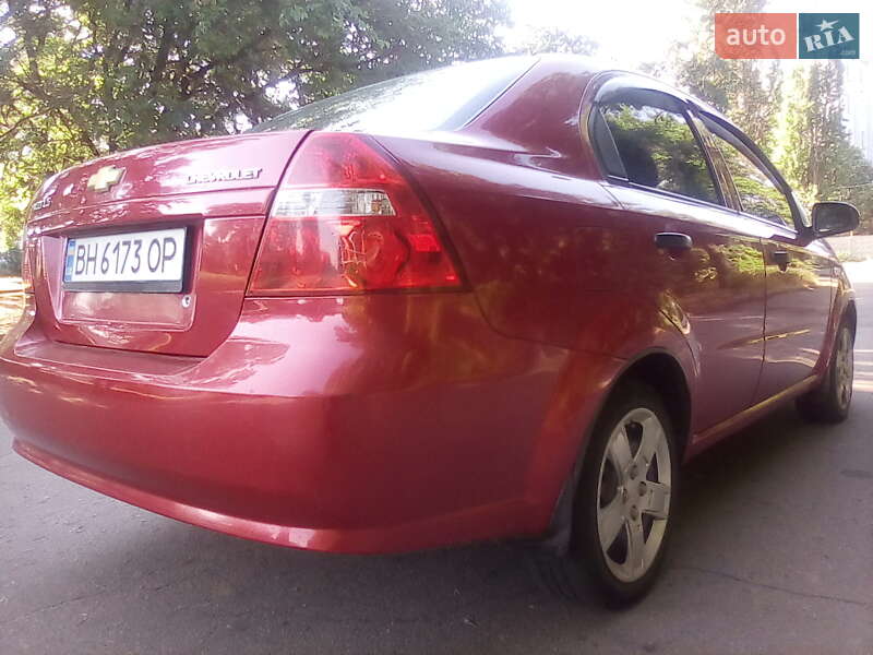 Седан Chevrolet Aveo 2007 в Николаеве