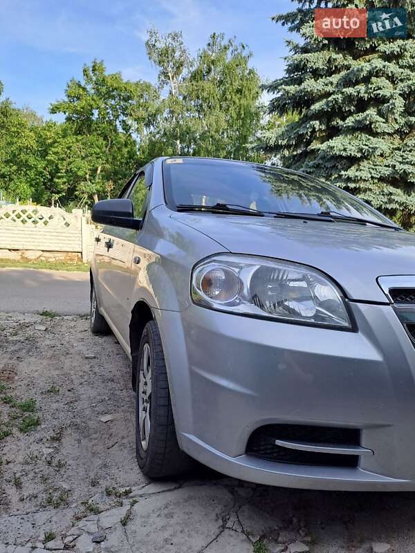 Седан Chevrolet Aveo 2011 в Харкові
