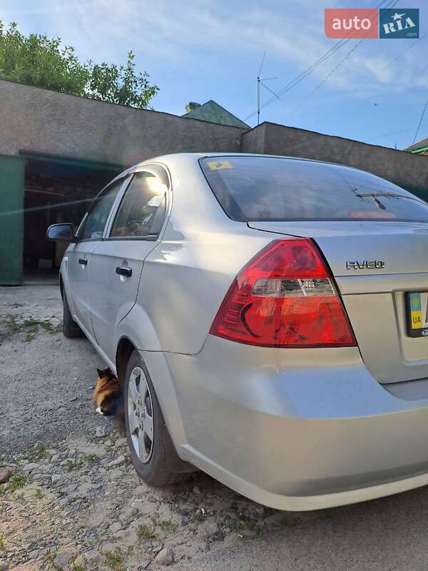 Седан Chevrolet Aveo 2011 в Харкові
